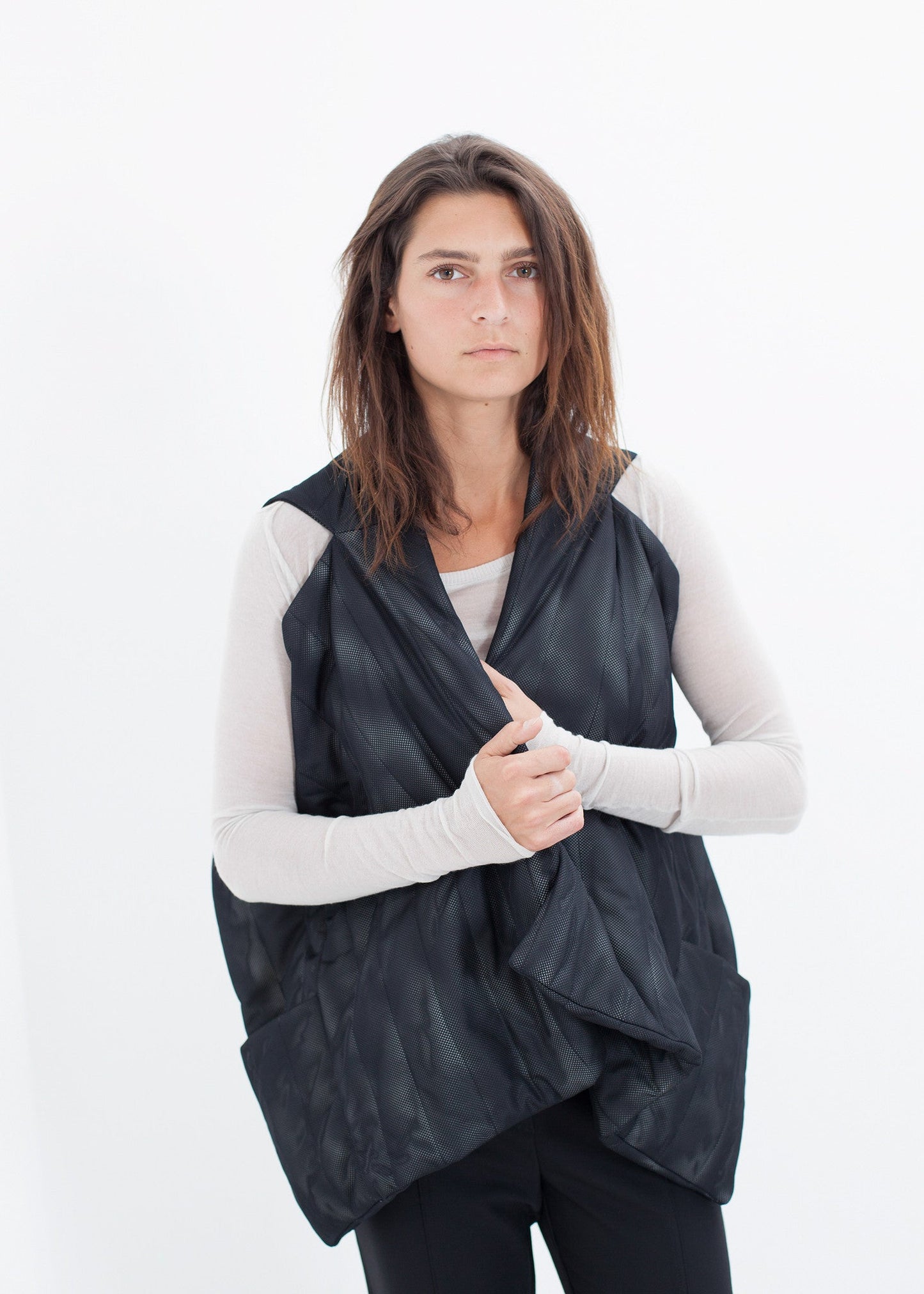 Gilet in rete trapuntata in nero/bianco