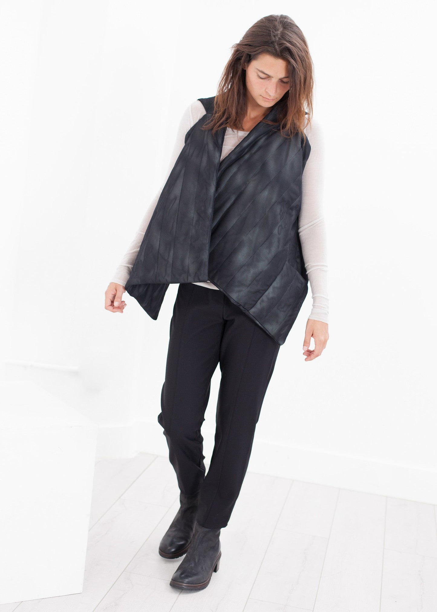 Gilet in rete trapuntata in nero/bianco