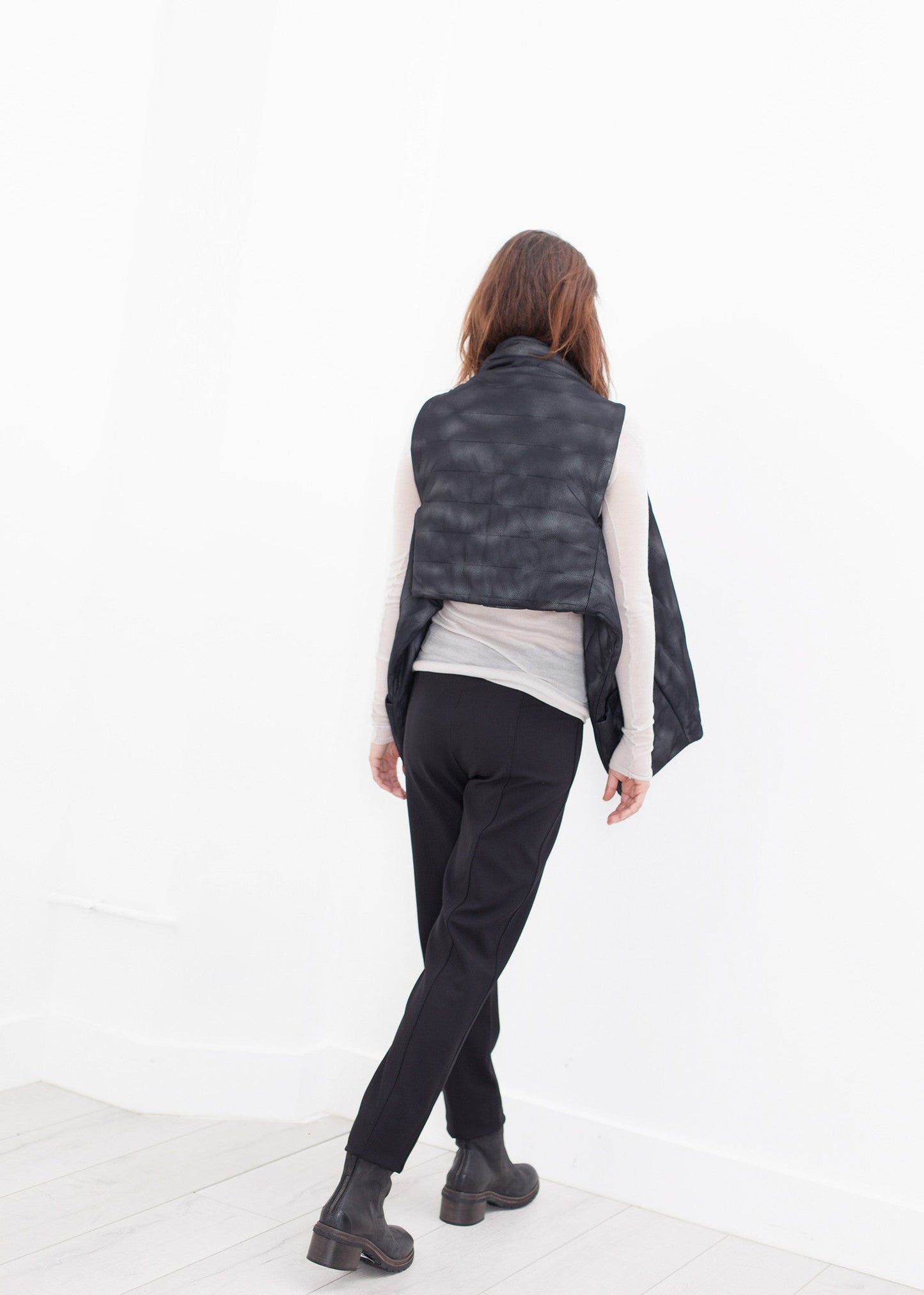 Gilet in rete trapuntata in nero/bianco
