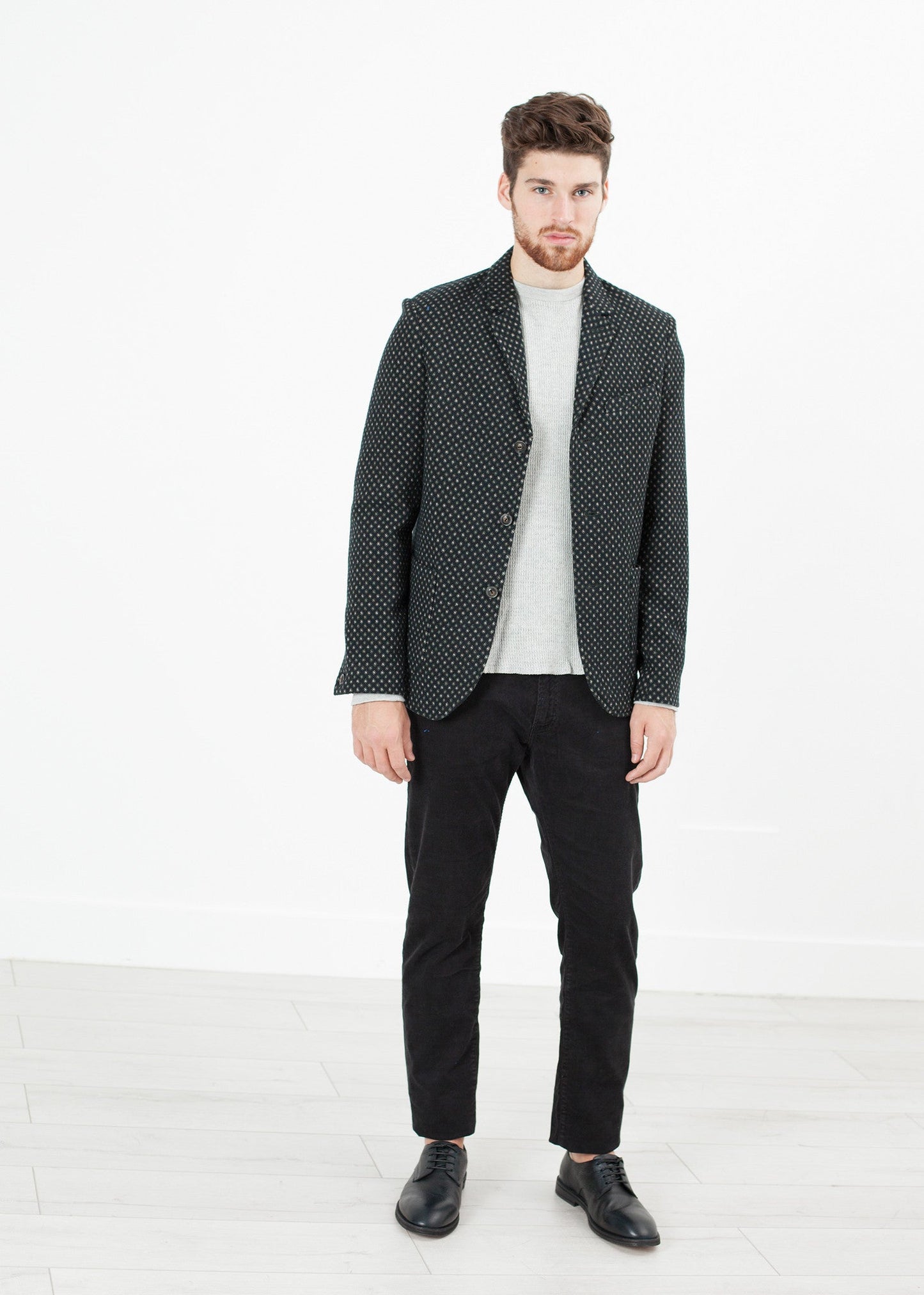 Serra Blazer nella foresta
