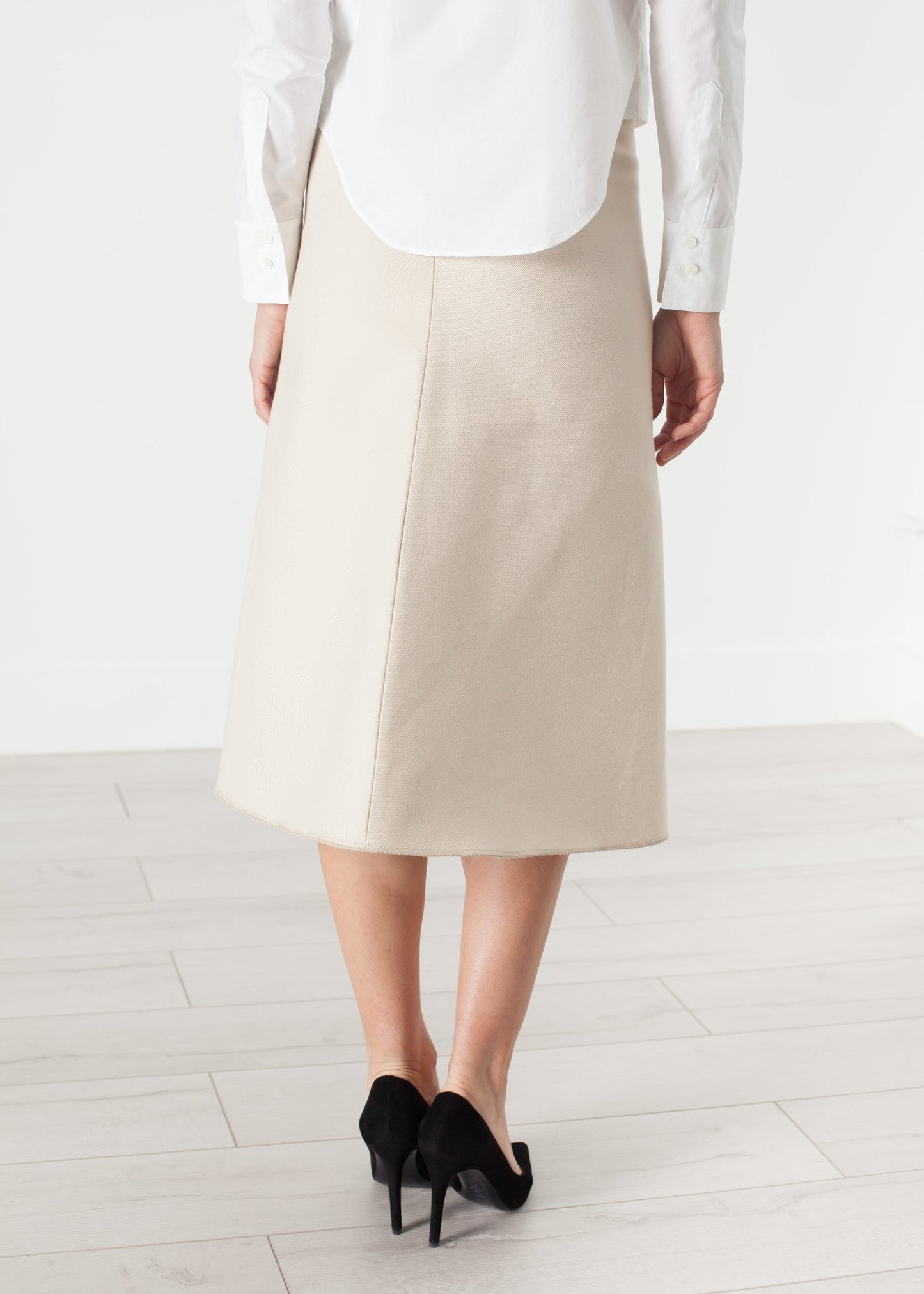 Gonna a pieghe in tulle color crema