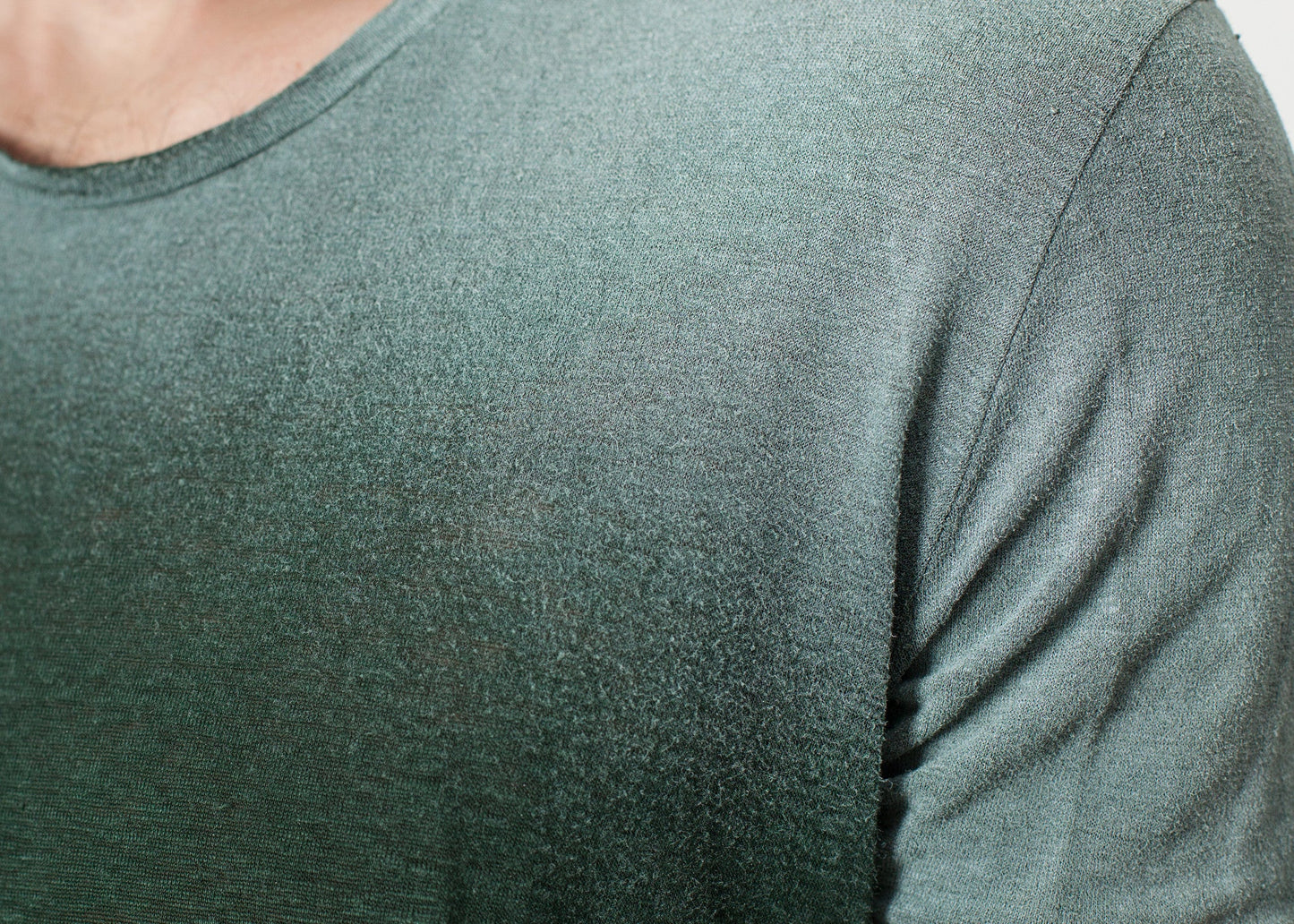 T-shirt con sovrastampa in verde