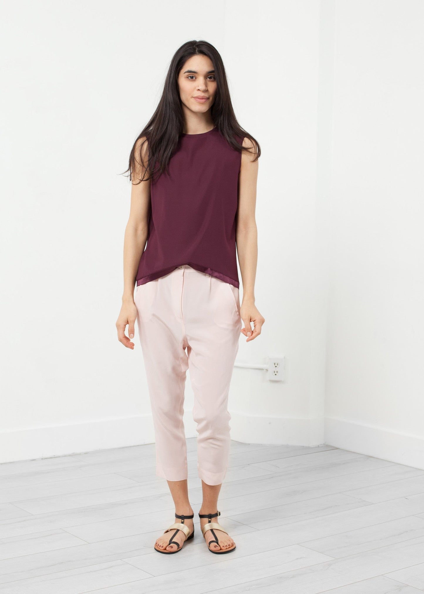 Pantalone con cavallo basso in seta
