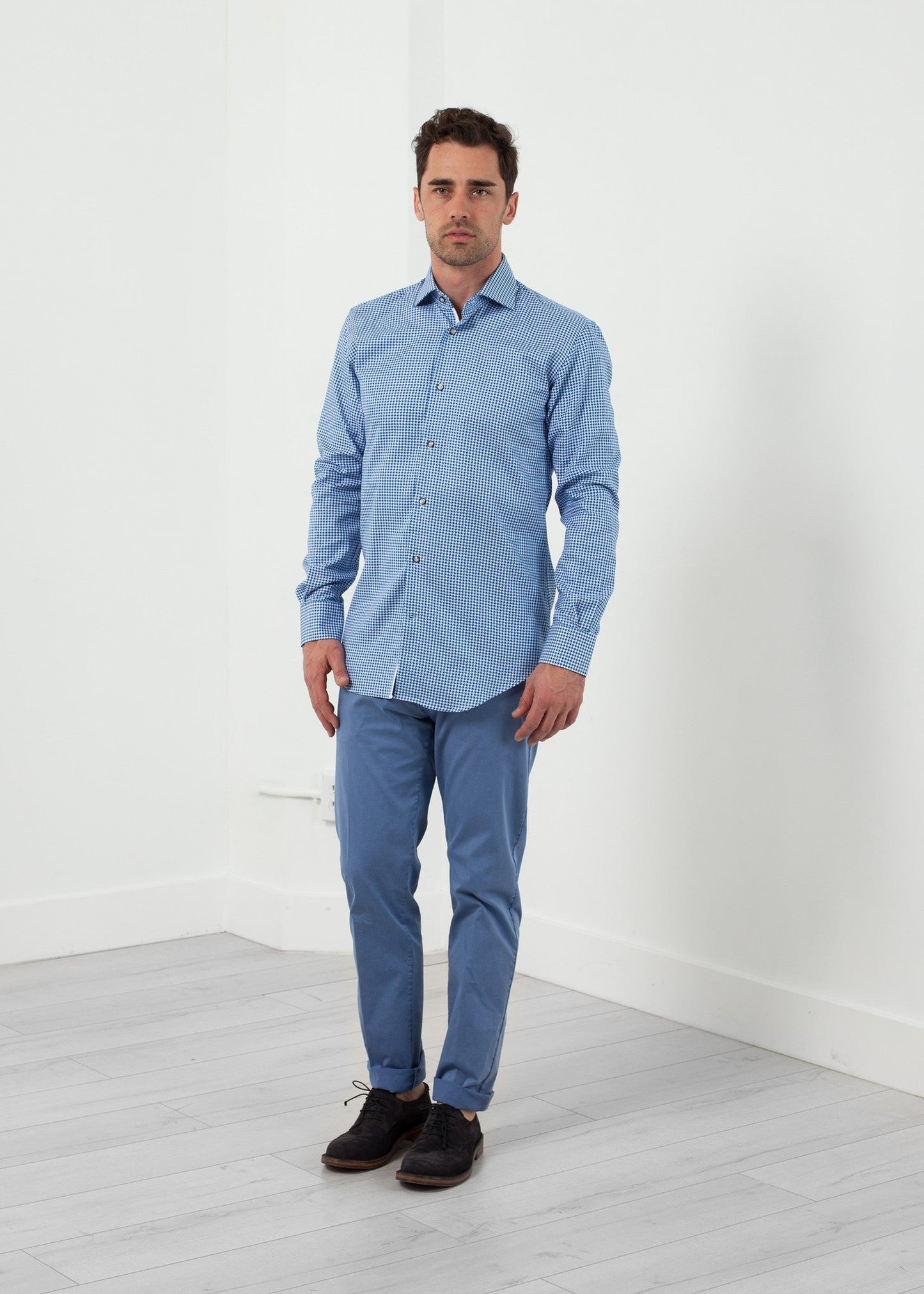 Pantaloni attillati
