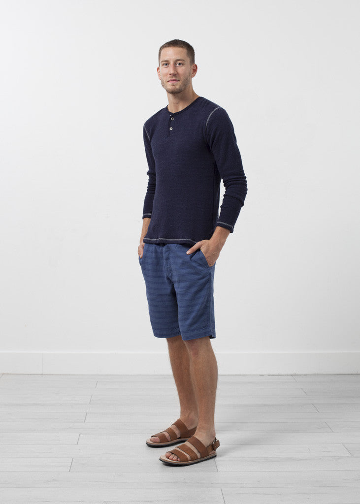 Henley a due bottoni