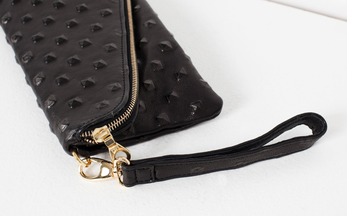 Pochette in pelle Roxanne in nero