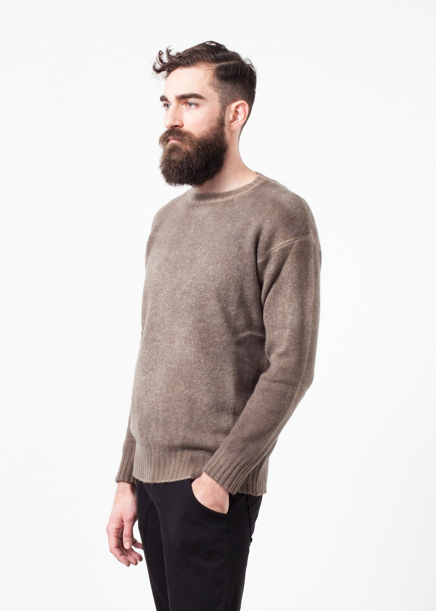 Pullover in cashmere lavorato a maglia