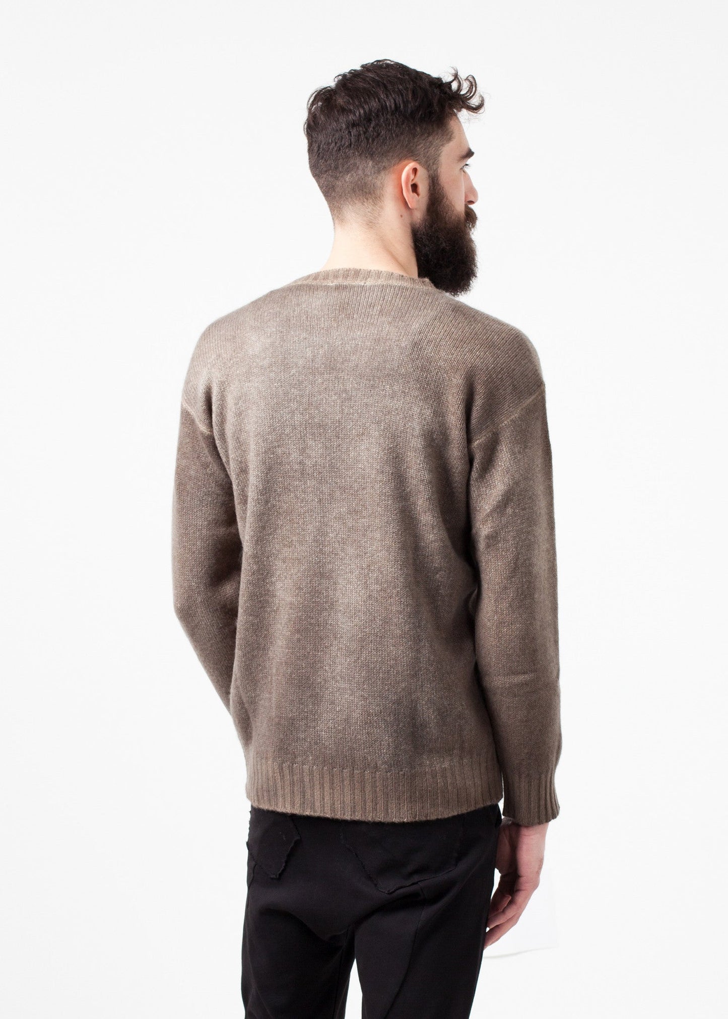 Pullover in cashmere lavorato a maglia