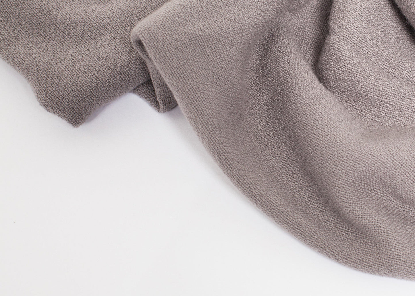 Sciarpa semplice in grigio