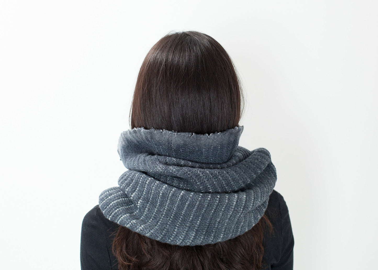 Scaldacollo in maglia in grigio