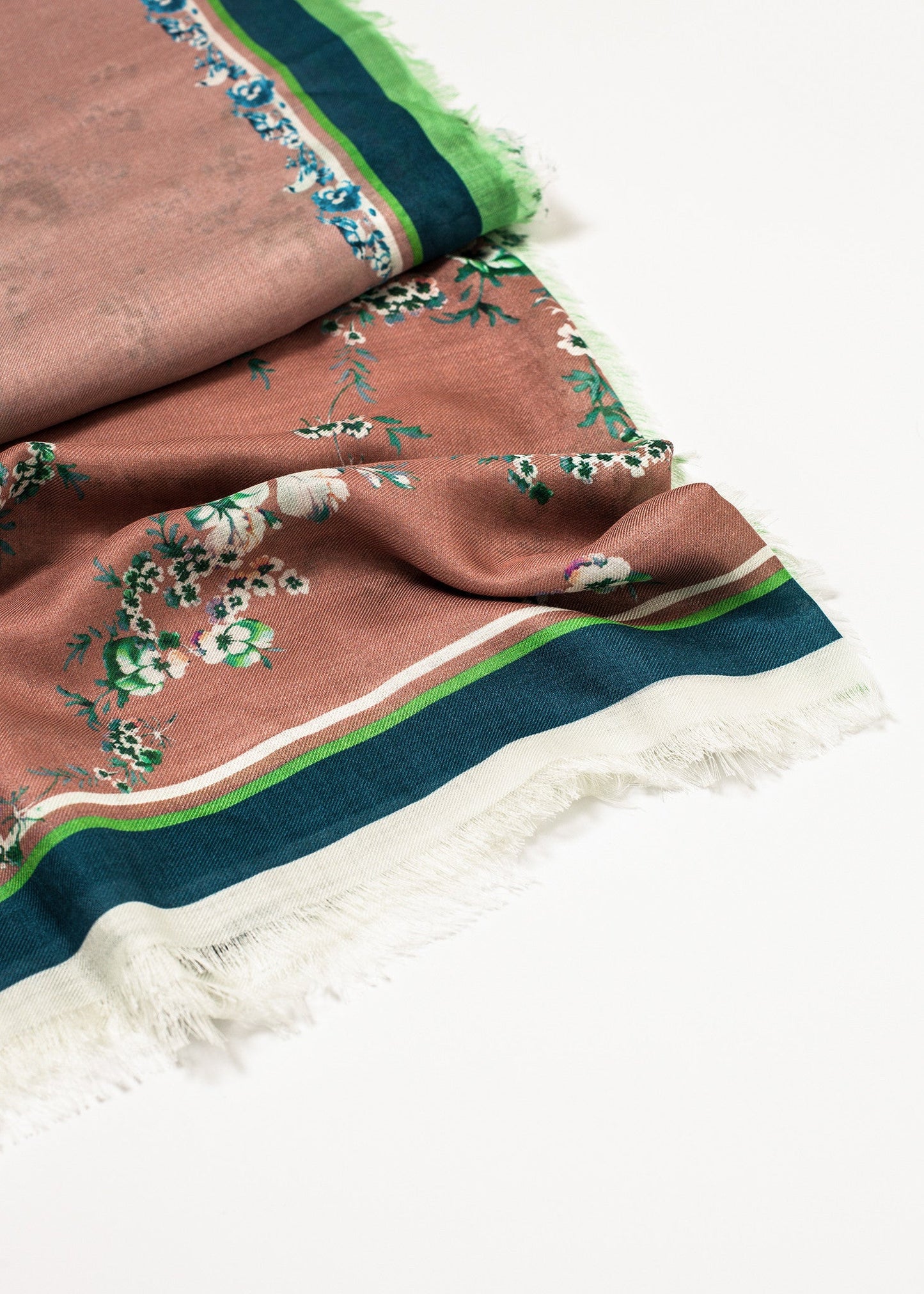 Sciarpa in cashmere floreale