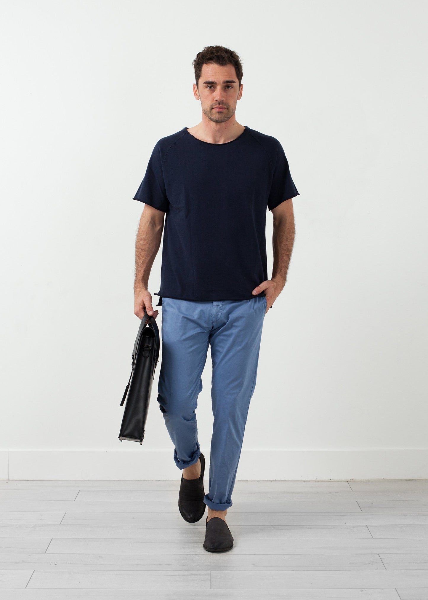 Pantaloni attillati