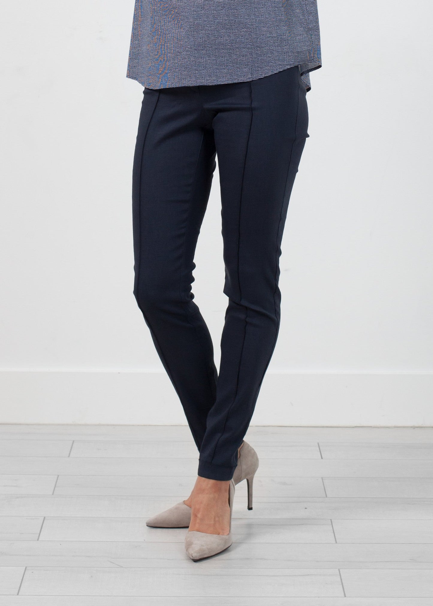 Pantaloni Tai