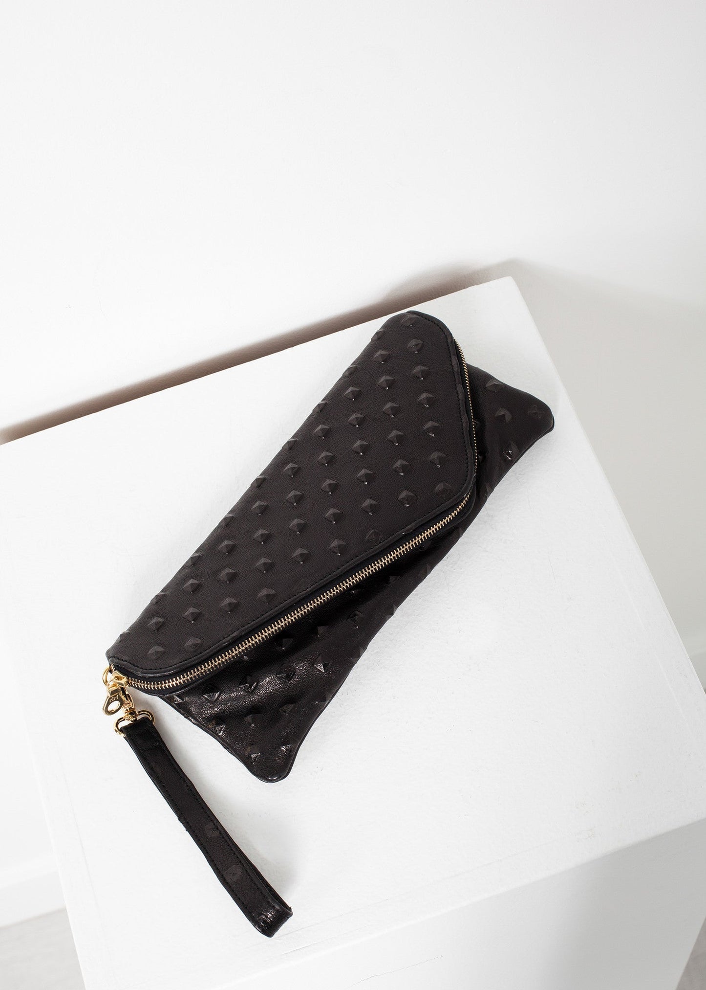 Pochette in pelle Roxanne in nero