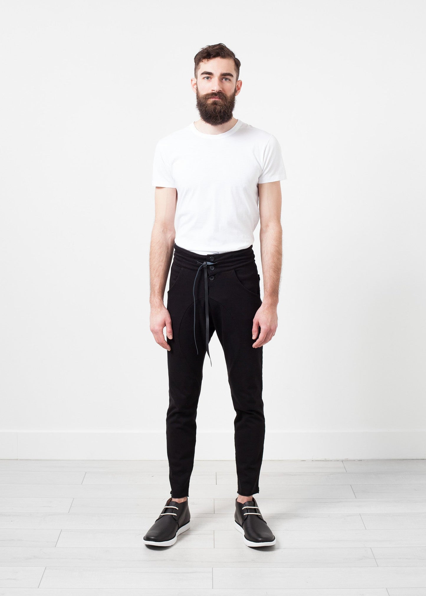 Pantaloni Ruven con cavallo basso