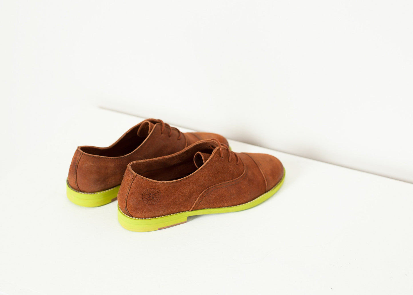 Oxford scamosciata in naturale/lime